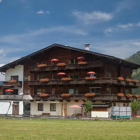 Haus Karoline Apartment *