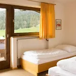 Διαμέρισμα Haus Karoline *