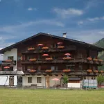 Haus Karoline Διαμέρισμα *