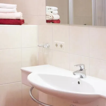 Haus Karoline * אכנקירש